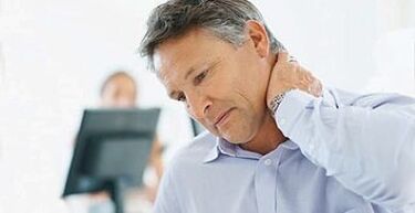 sintomas de osteocondrose cervical são dor no pescoço