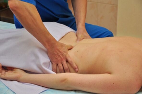 Massagem nas costas, restaurando as funções motoras na osteocondrose